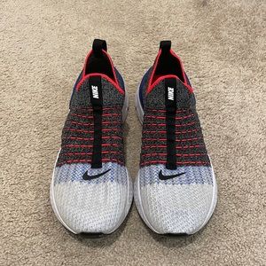 Nike Phantom Sneakers in 10.5